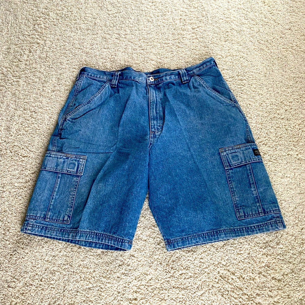 🎈Men’s cargo jeans from Wrangler, size 38